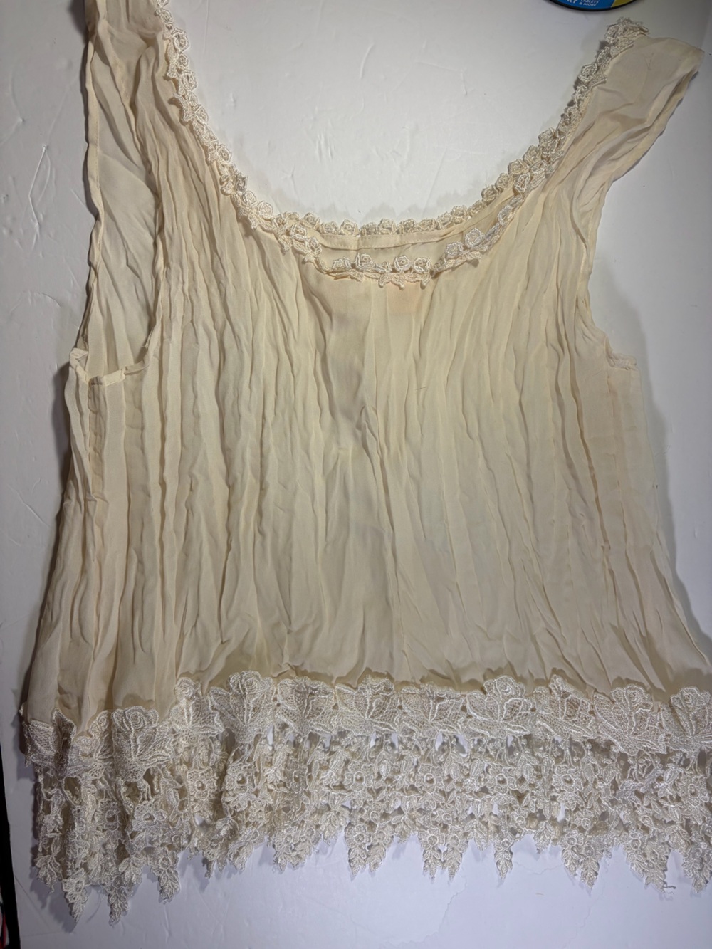 Alexander Brown Vintage Ivory Cream Crinkle Lace Hem Tank Top